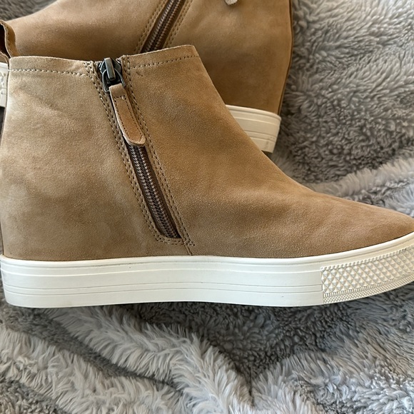 Booties - Picture 3 of 5